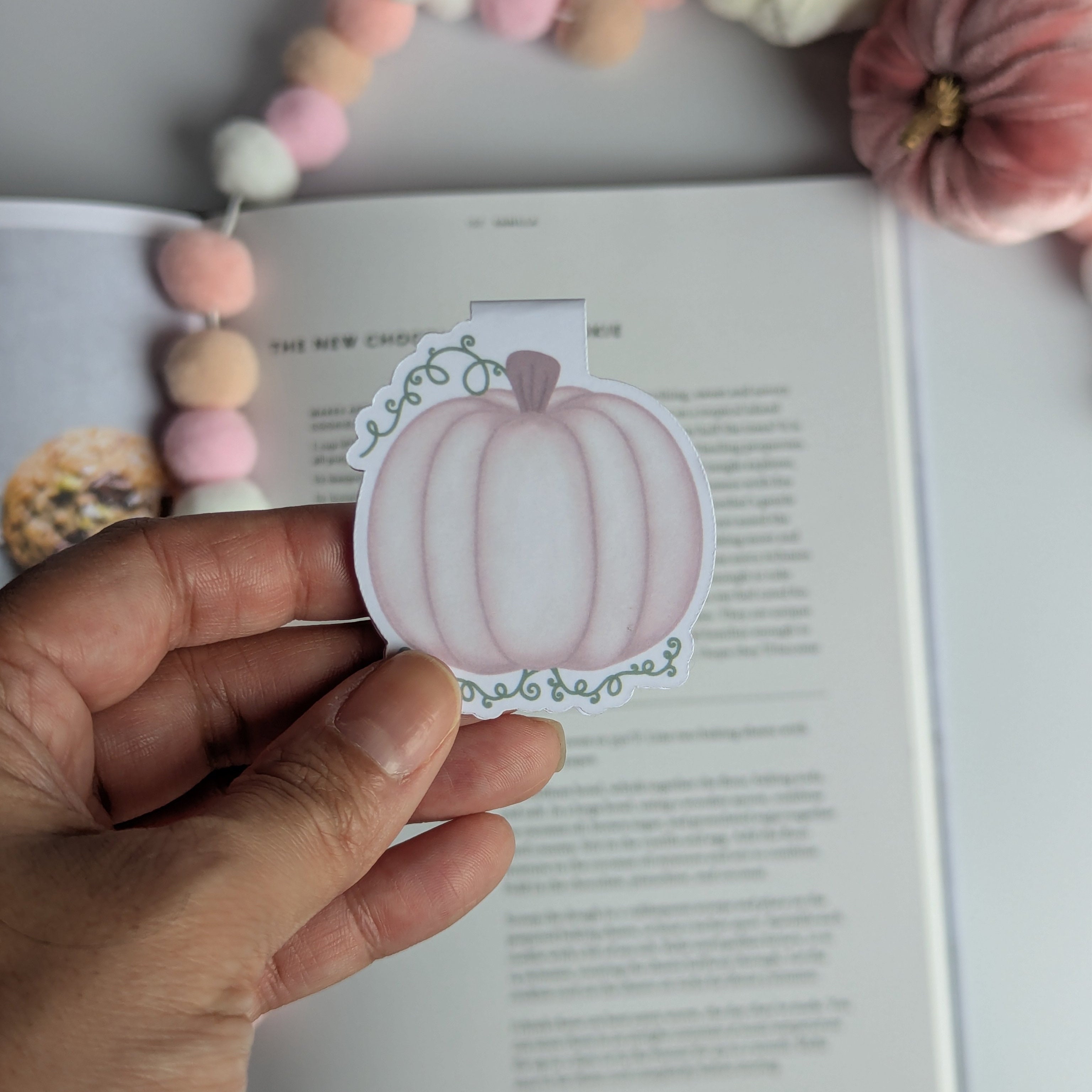 Light Pink Pumpkin Magnetic Bookmark