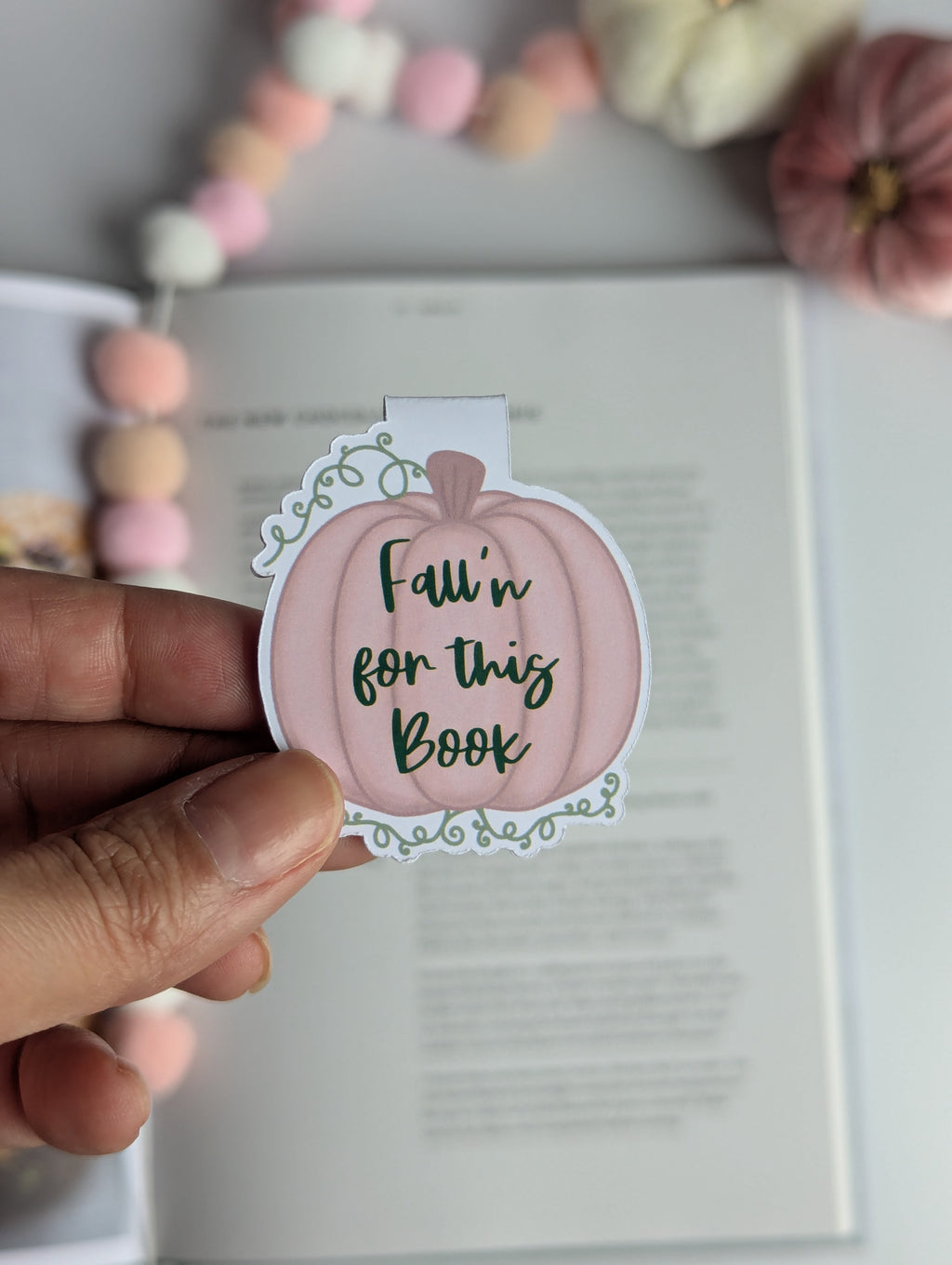 Pink Pumpkin Fall'n For This Book Fall Magnetic Bookmark